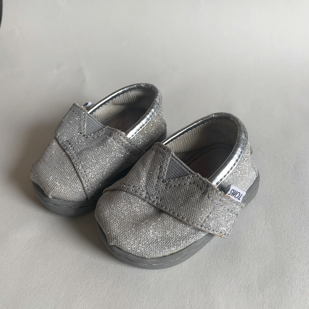 Baby toms